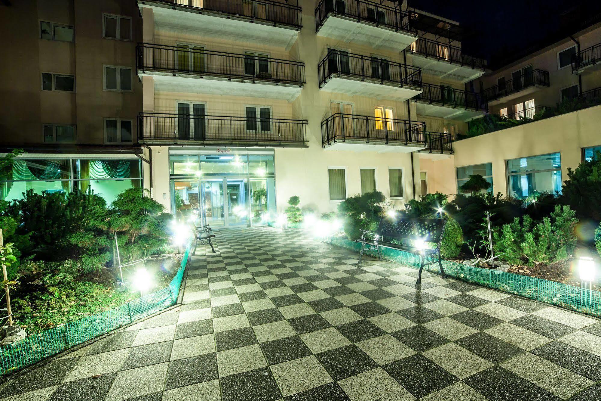 Olymp Apartment Kolobrzeg Exterior photo
