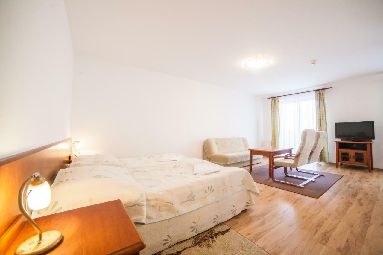 Olymp Apartment Kolobrzeg Exterior photo